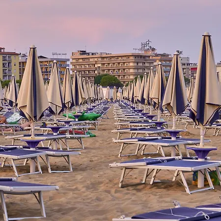 Poolside Serenity-beahost Bibione