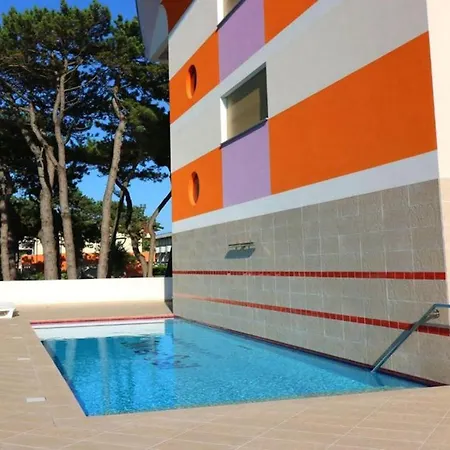 Poolside Serenity - Beahost *