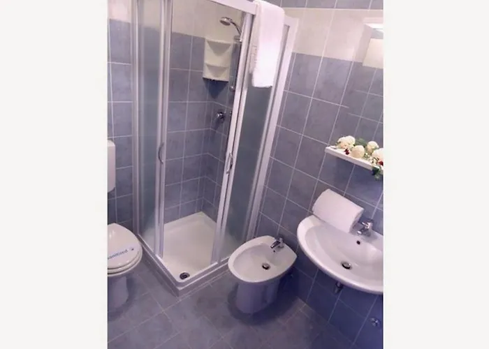 Poolside Serenity-beahost *